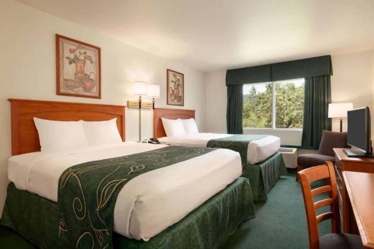 Travelodge By Wyndham Dunsmuir Dış mekan fotoğraf