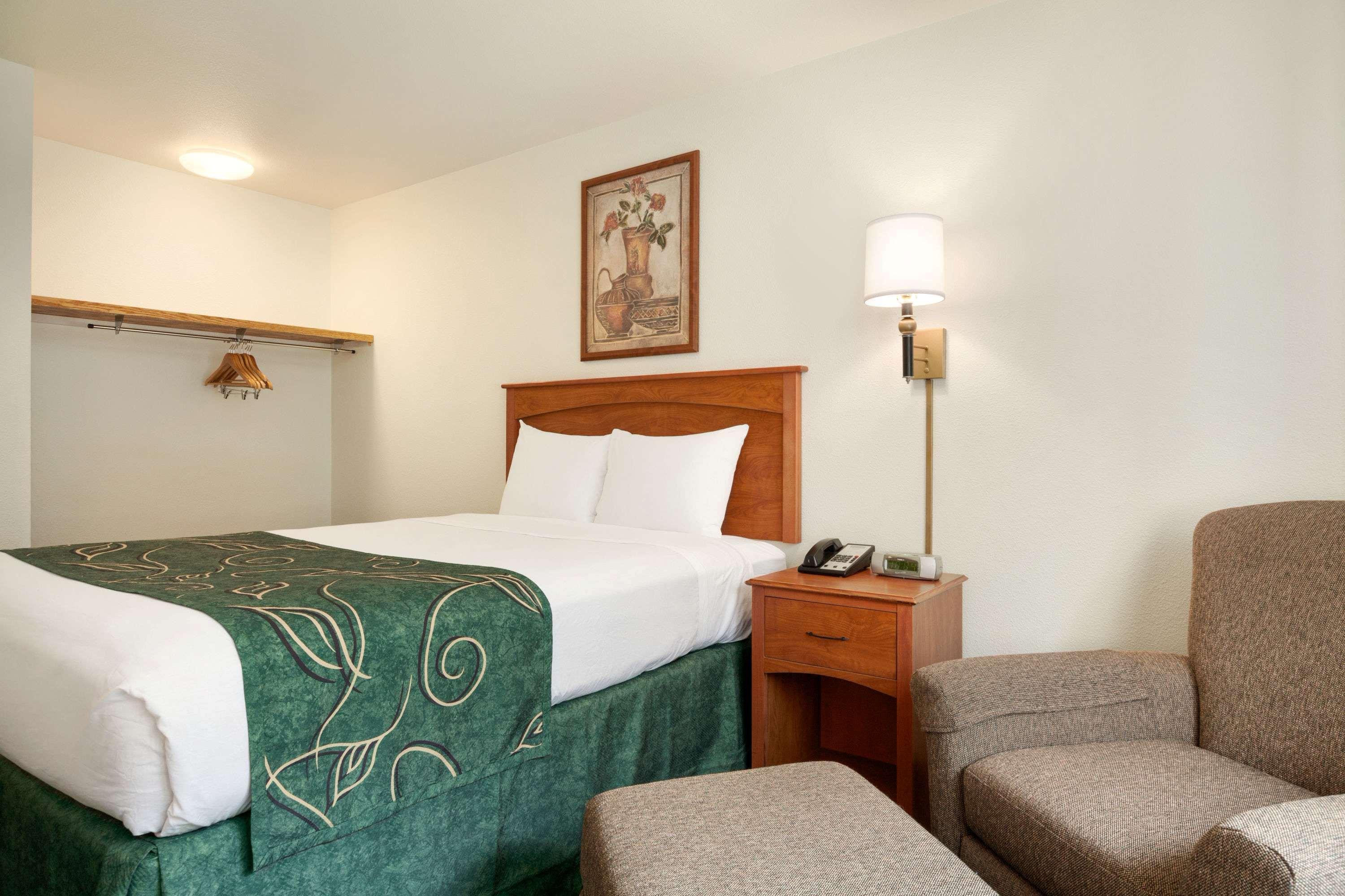 Travelodge By Wyndham Dunsmuir Dış mekan fotoğraf